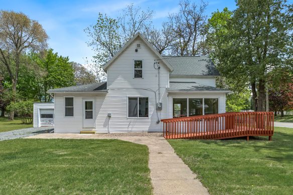 1503 Stout Road, Menomonie WI 54751 - Residential house for sale - MLS #1601010 - image1