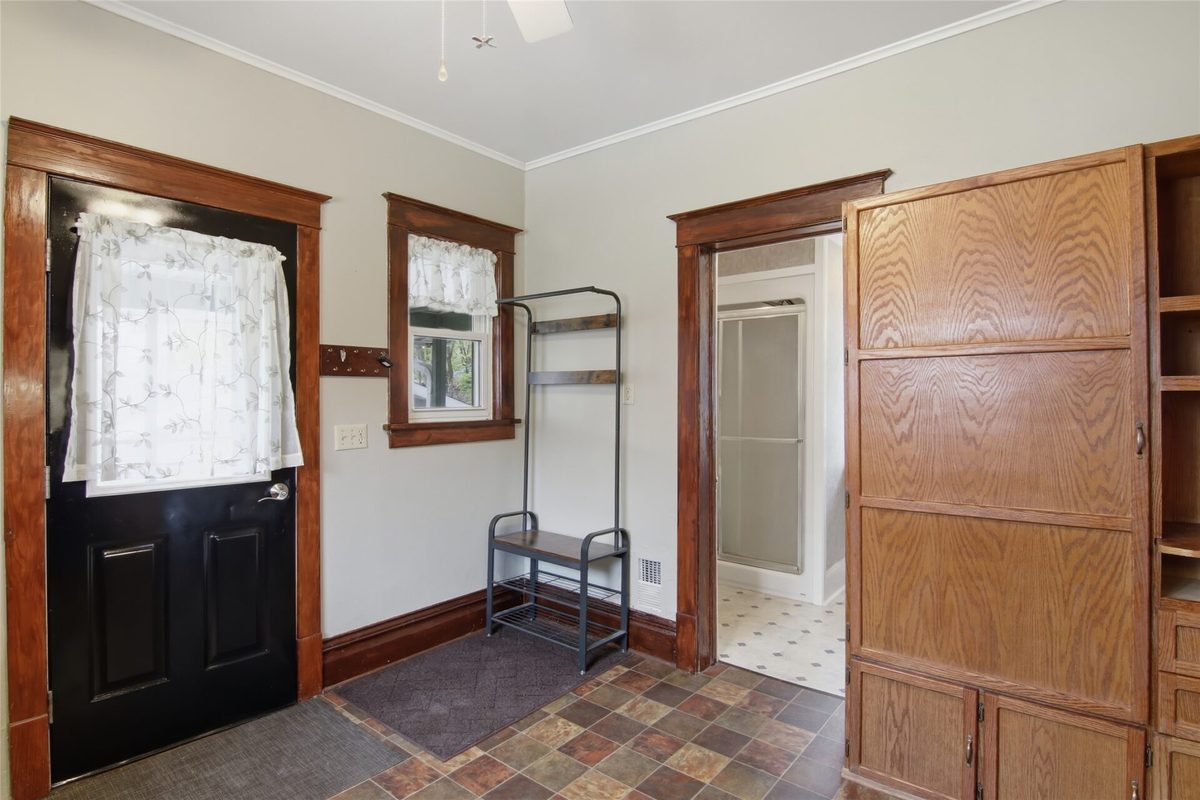 229 W Elm Street, Chippewa Falls, WI — photo 9