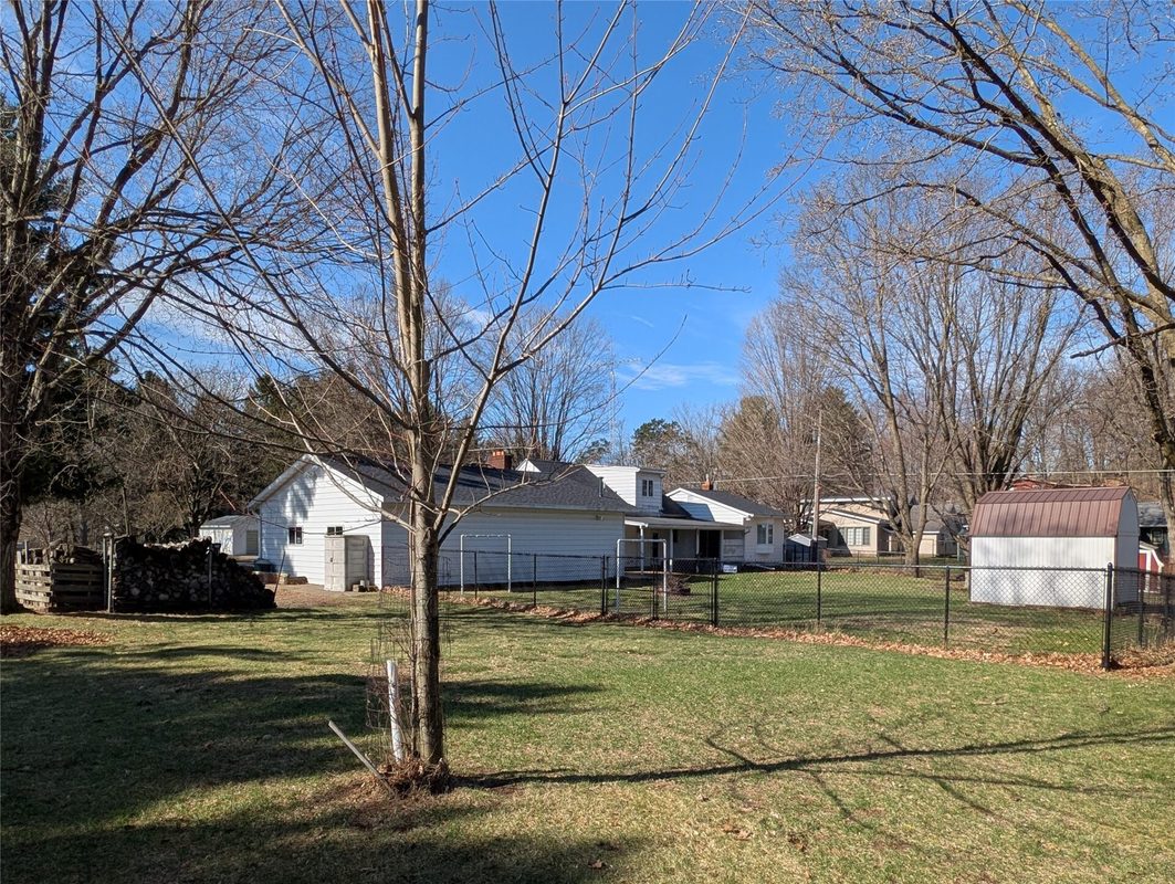 1521 6th Avenue Menomonie WI 54751 — photo 9