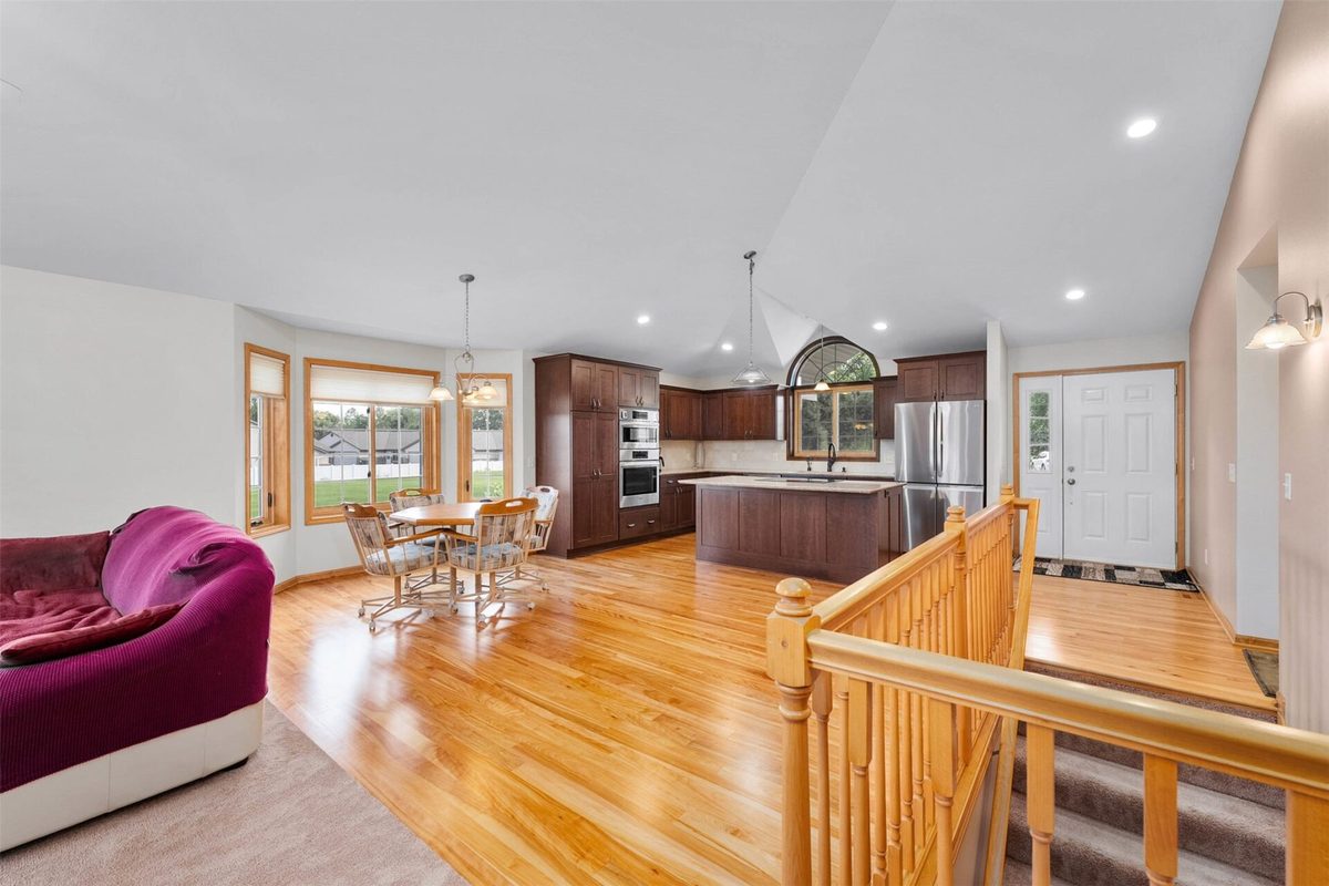 4274 Mill Ridge Circle, Eau Claire WI 54703 - Residential house for sale - MLS #1602413 - image14