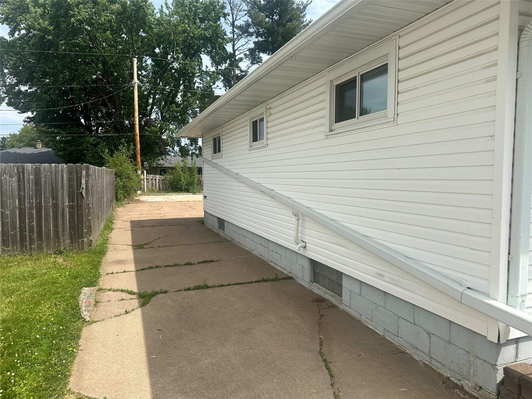 1914 Hopkins Avenue, Eau Claire WI 54701 - ResidentialIncome house for sale - MLS #1602268 - image18