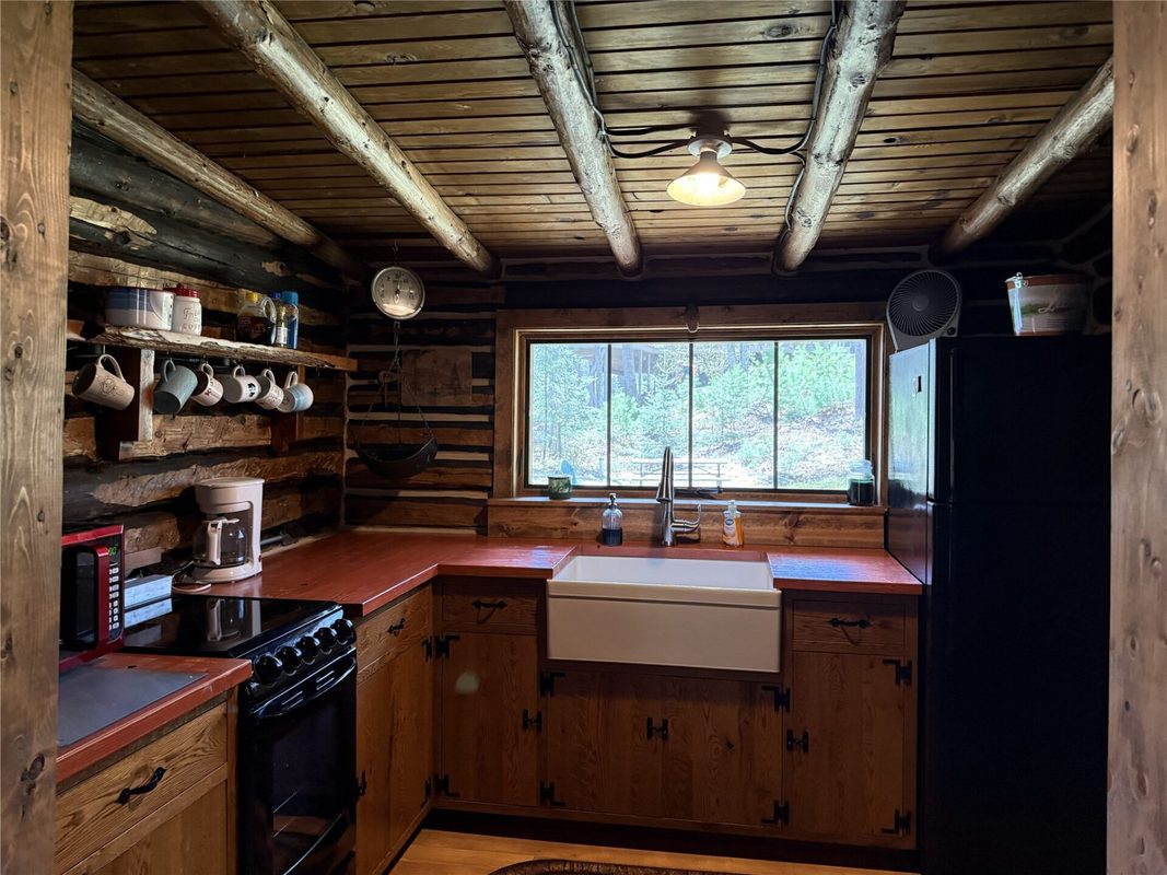14667 W Point Drive, Hayward, WI — photo 8
