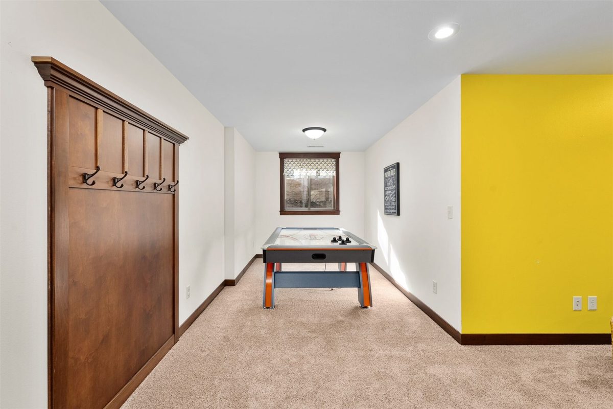 1904 Deblene Lane, Eau Claire WI 54703 - Residential house for sale - MLS #1606176 - image33
