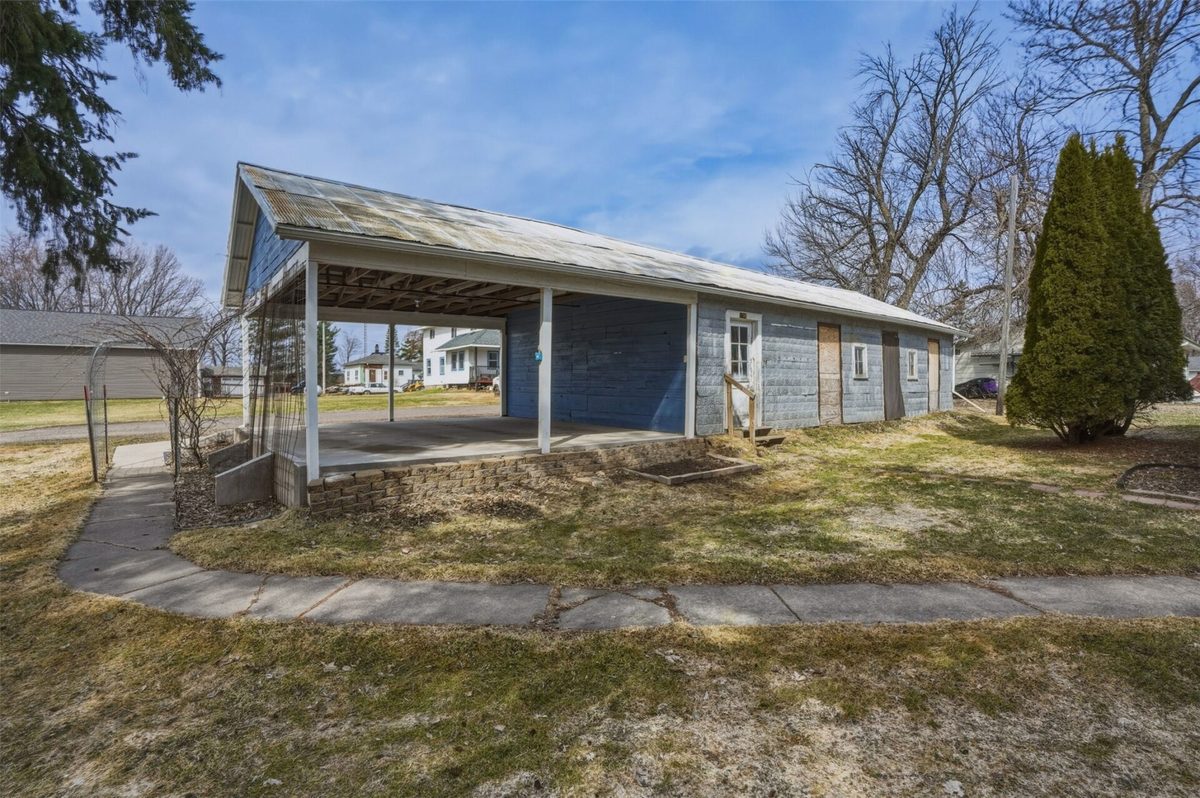 N5379 Walnut Street, Tony, WI