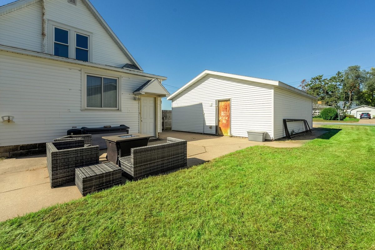 3241 Starr Avenue, Eau Claire, WI — photo 5
