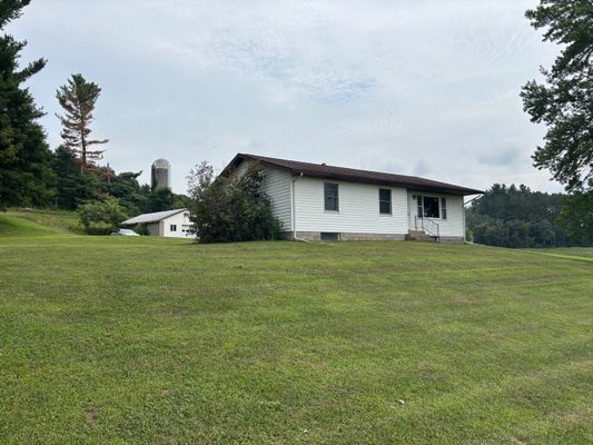 N24454 Washington Coulee Rd  Ettrick WI 54627