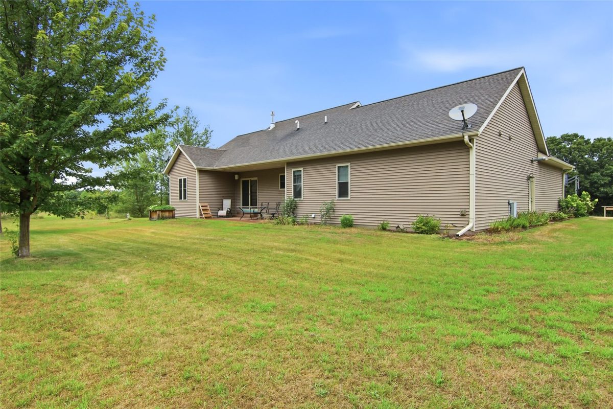 N1833 980th Street, Eau Claire WI 54701 - Residential house for sale - MLS #1603834 - image35