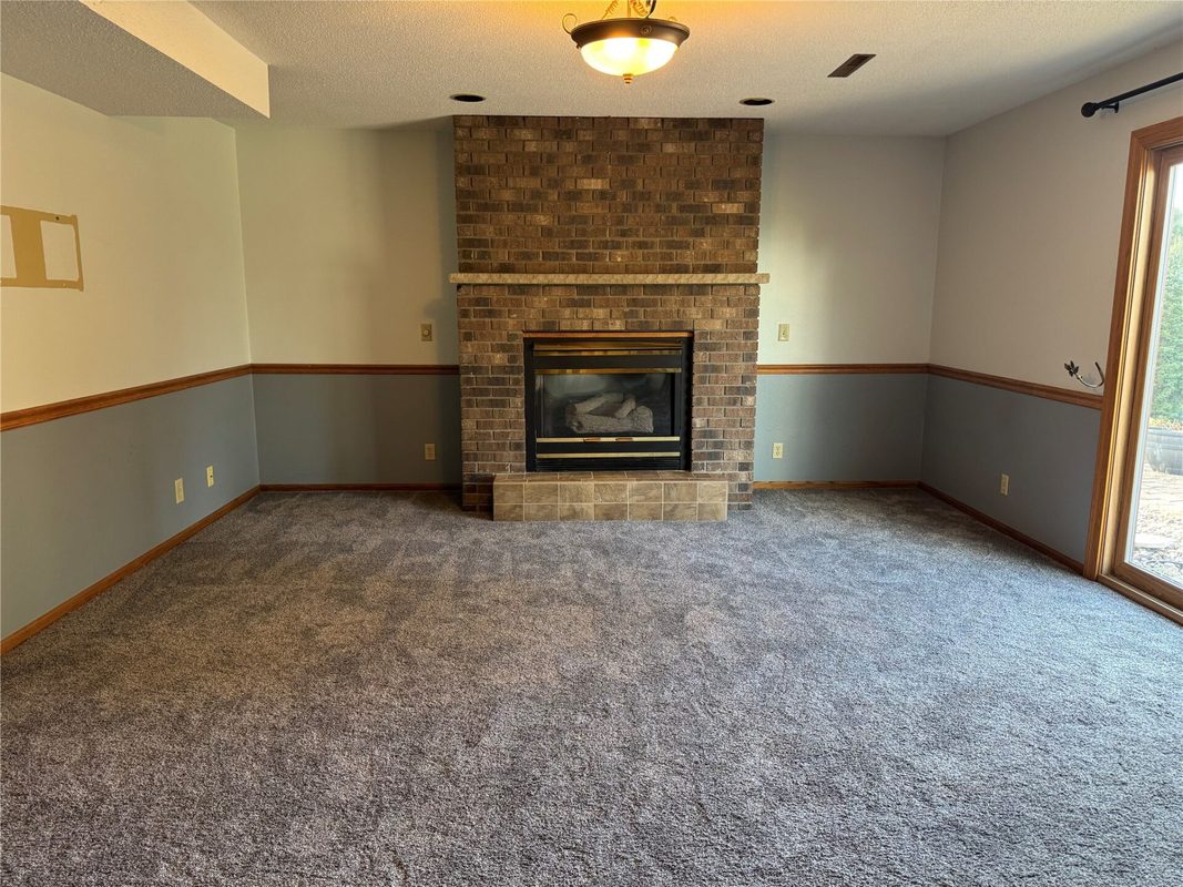 4002 Oak Knoll Drive, Eau Claire WI 54701 - Residential house for sale - MLS #1604569 - image23