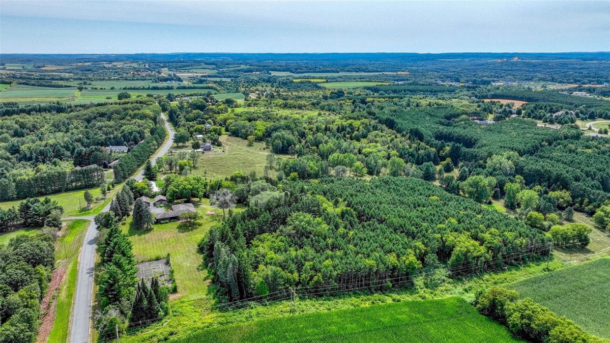 5892 Graff Road, Eau Claire WI 54701 - Residential house for sale - MLS #1603925 - image16