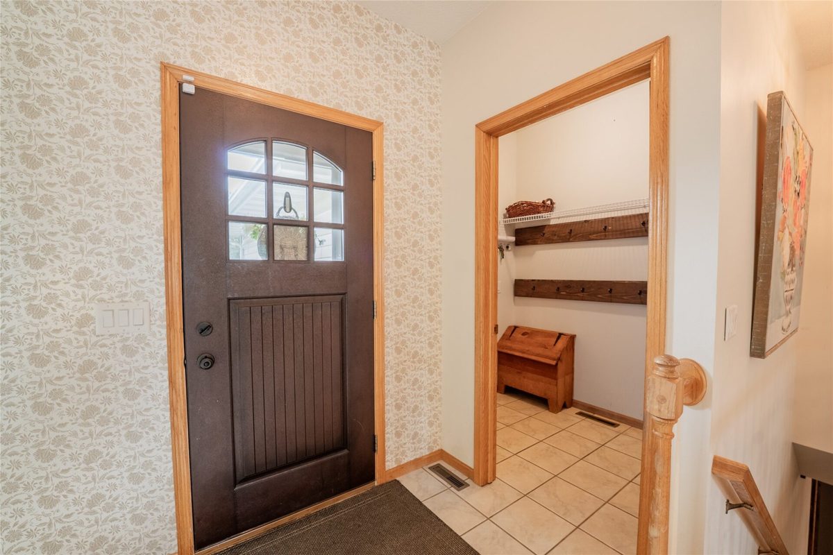 1704 Sierra Drive, Eau Claire WI 54701 - Residential house for sale - MLS #1604065 - image3