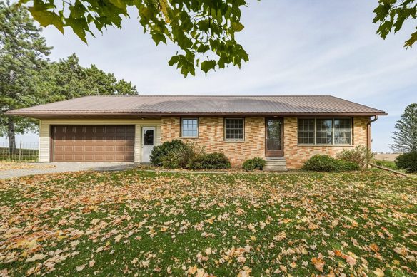 W2054 US Highway 10, Maiden Rock WI 54750 - Residential house for sale - MLS #1605897 - image1