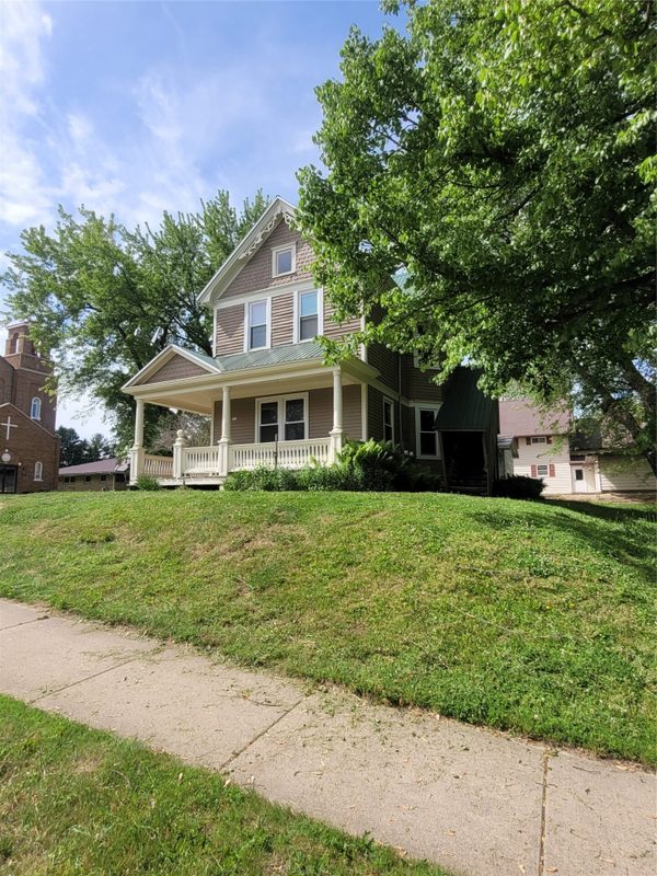 112 W Spring Street, Loyal WI 54446 - ResidentialIncome house for sale - MLS #1601852 - image4