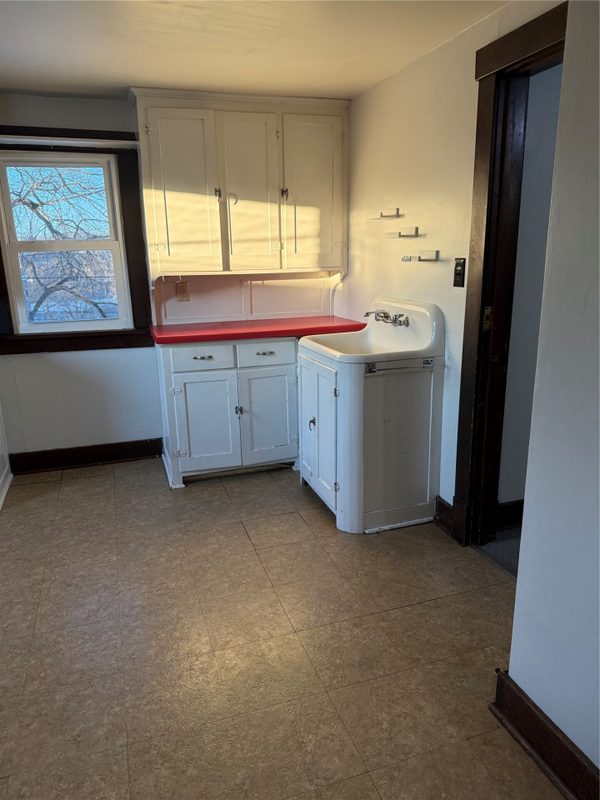 1112 Emery Street, Eau Claire WI 54701 - ResidentialIncome house for sale - MLS #1604804 - image10