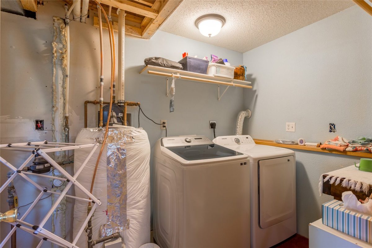 956 Sunflower Way, Amery, WI