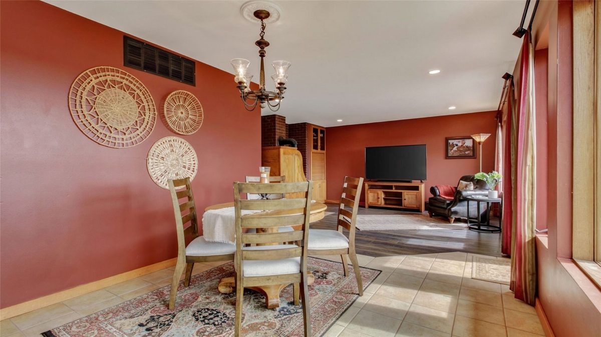E445 Woodridge Drive, Eau Claire WI 54701 - Residential house for sale - MLS #1605347 - image12