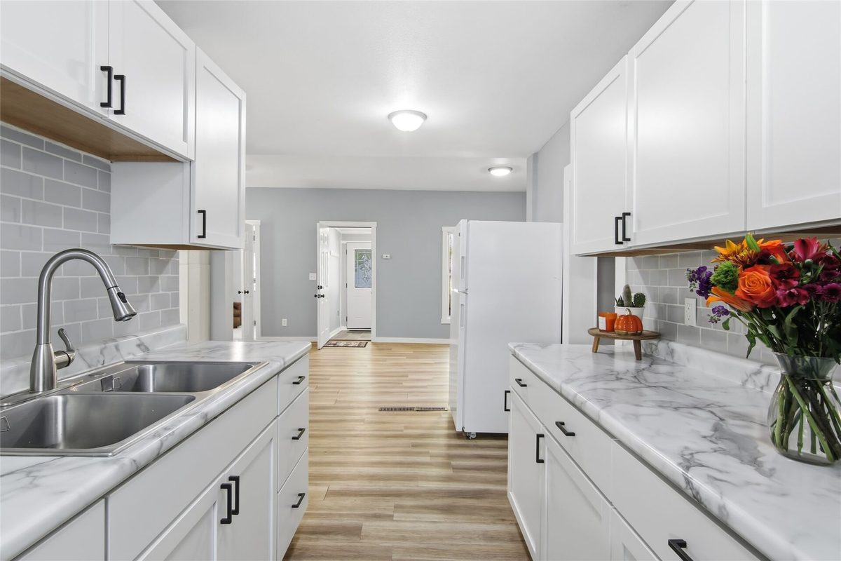 2015 2nd Street, Eau Claire WI 54703 - Residential house for sale - MLS #1605608 - image9