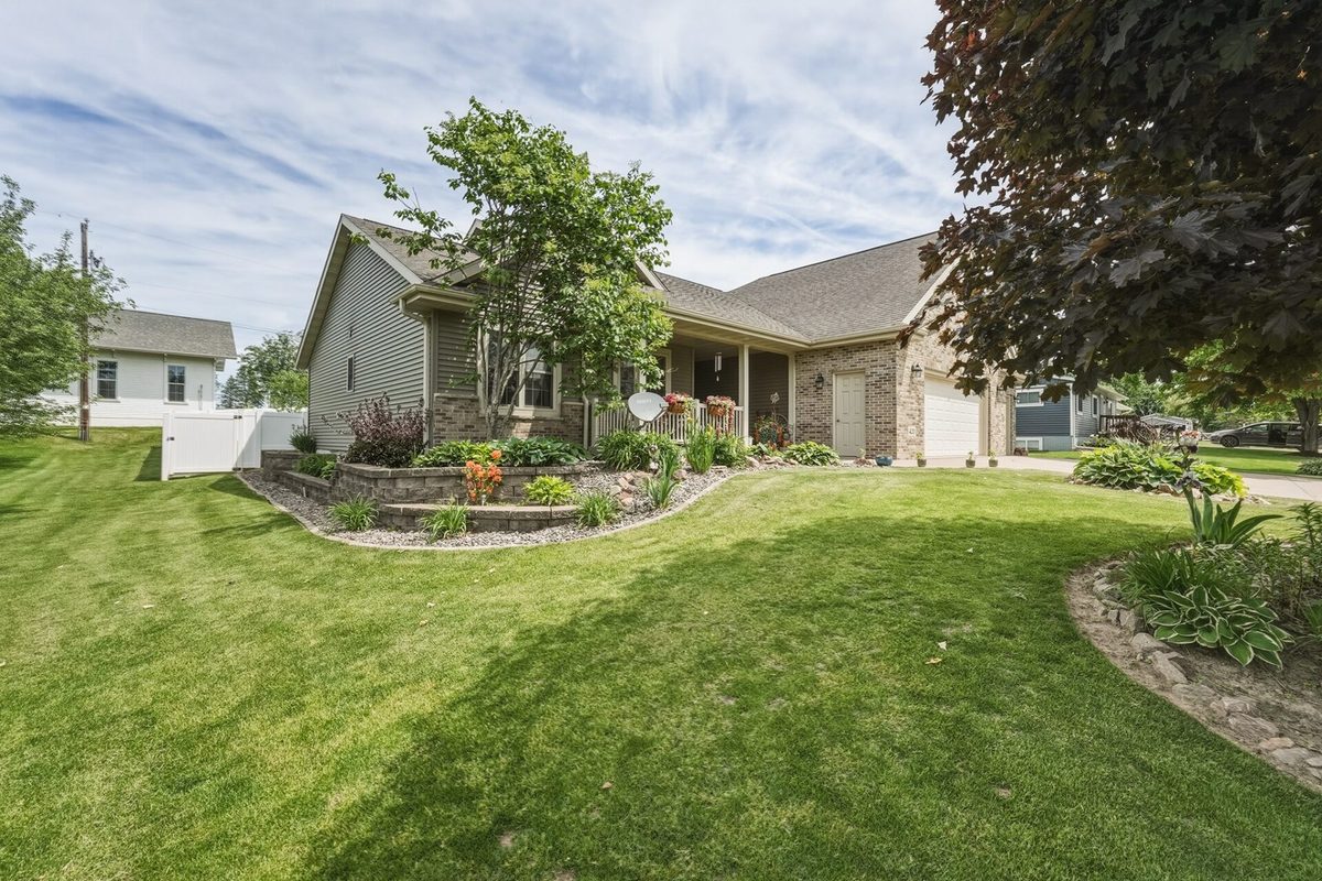 420 E 1st Street, Loyal, WI