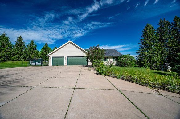 438 320th Street, Knapp WI 54749 - Residential house for sale - MLS #1601535 - image1