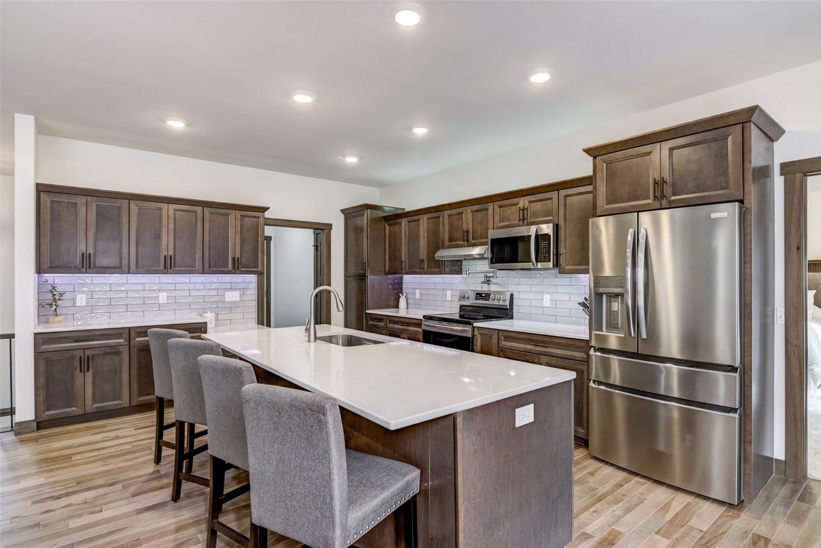 4604 Village Terrace Court  Eau Claire WI 54702 — photo 5