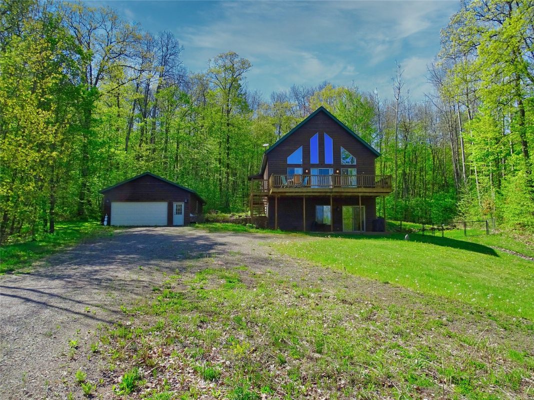 8920 Larson Court, Hayward WI 54843 - Residential house for sale - MLS #1599772 - image2