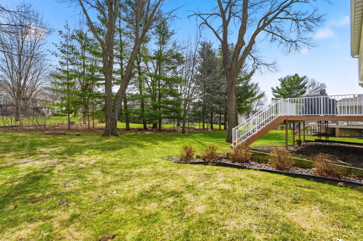 1011 Thompson Drive, Altoona, WI