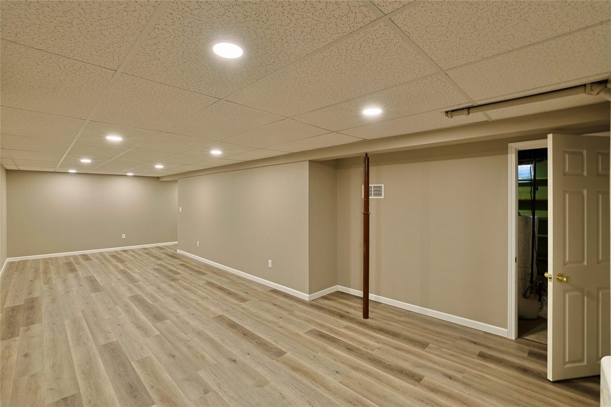 3045 Wedgewood Avenue, Eau Claire WI 54703 - Residential house for sale - MLS #1604462 - image40