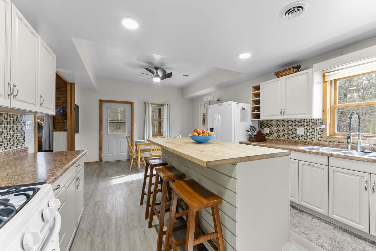 25445 Spaulding Road, Grantsburg, WI
