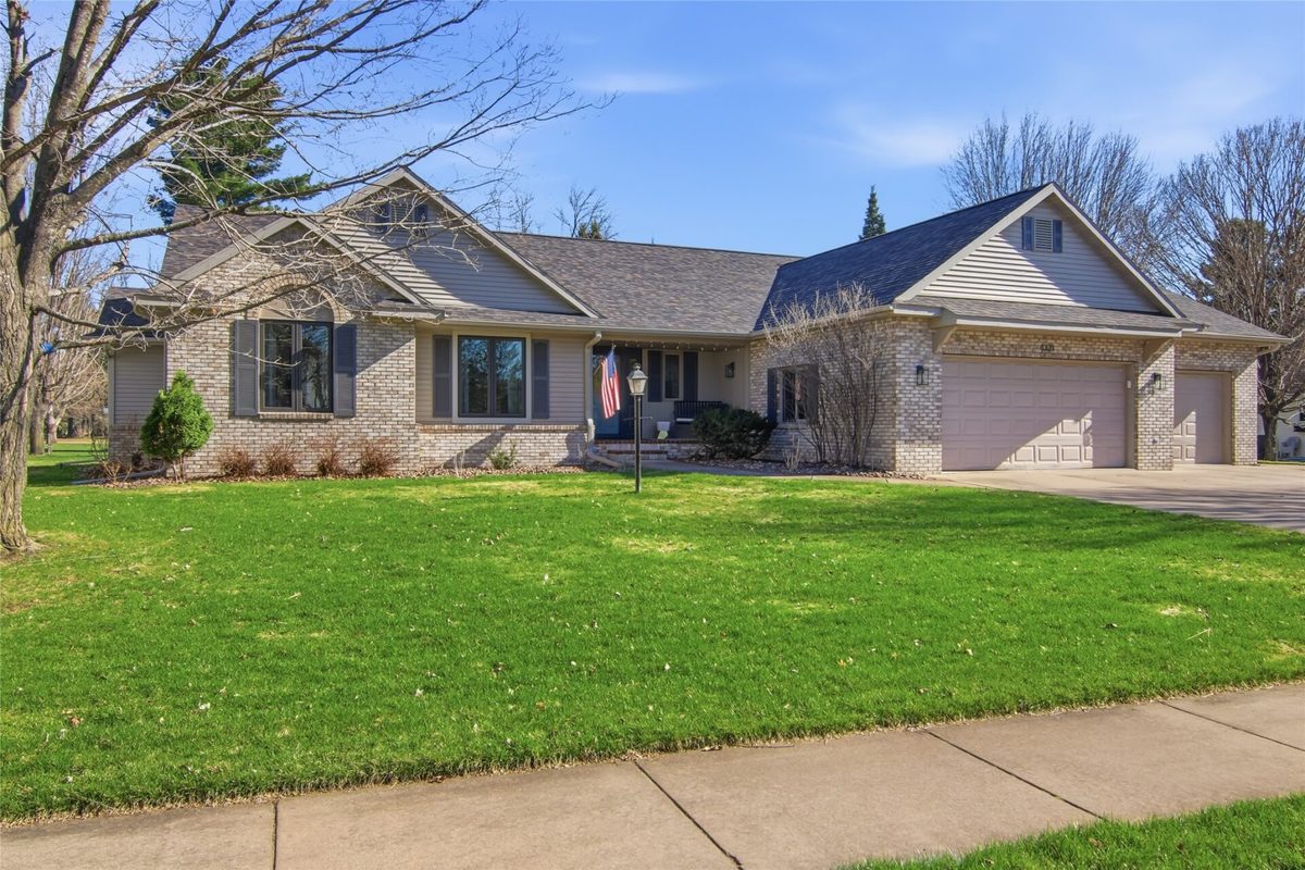 4321 Pine Meadow Drive, Eau Claire, WI — photo 41