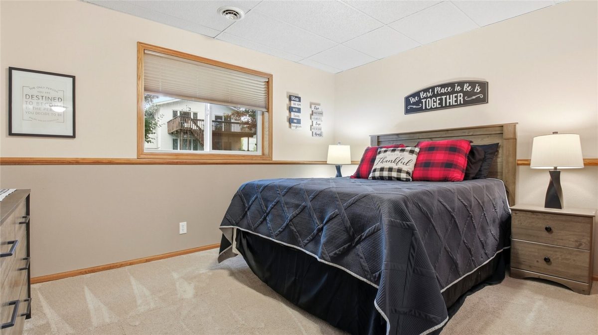 2737 Jeanne Lane, Eau Claire WI 54703 - Residential house for sale - MLS #1605974 - image18