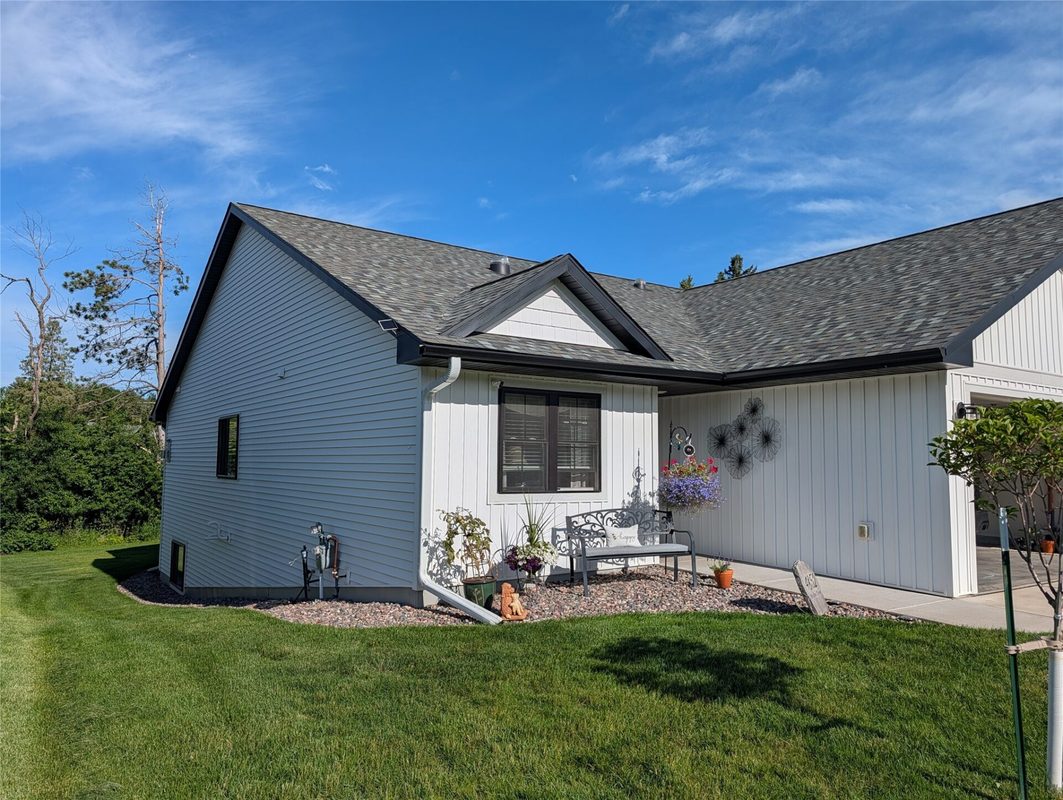 4852 Waylon Street, Eau Claire WI 54703 - Residential house for sale - MLS #1602442 - image2