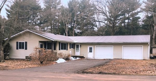 813 Oliver Lane Colfax WI 54730