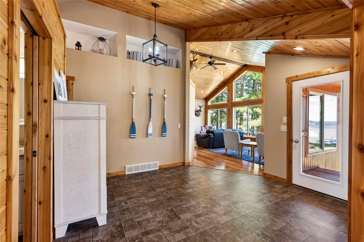 7902N Stone Bay Lane, Hayward, WI — photo 20