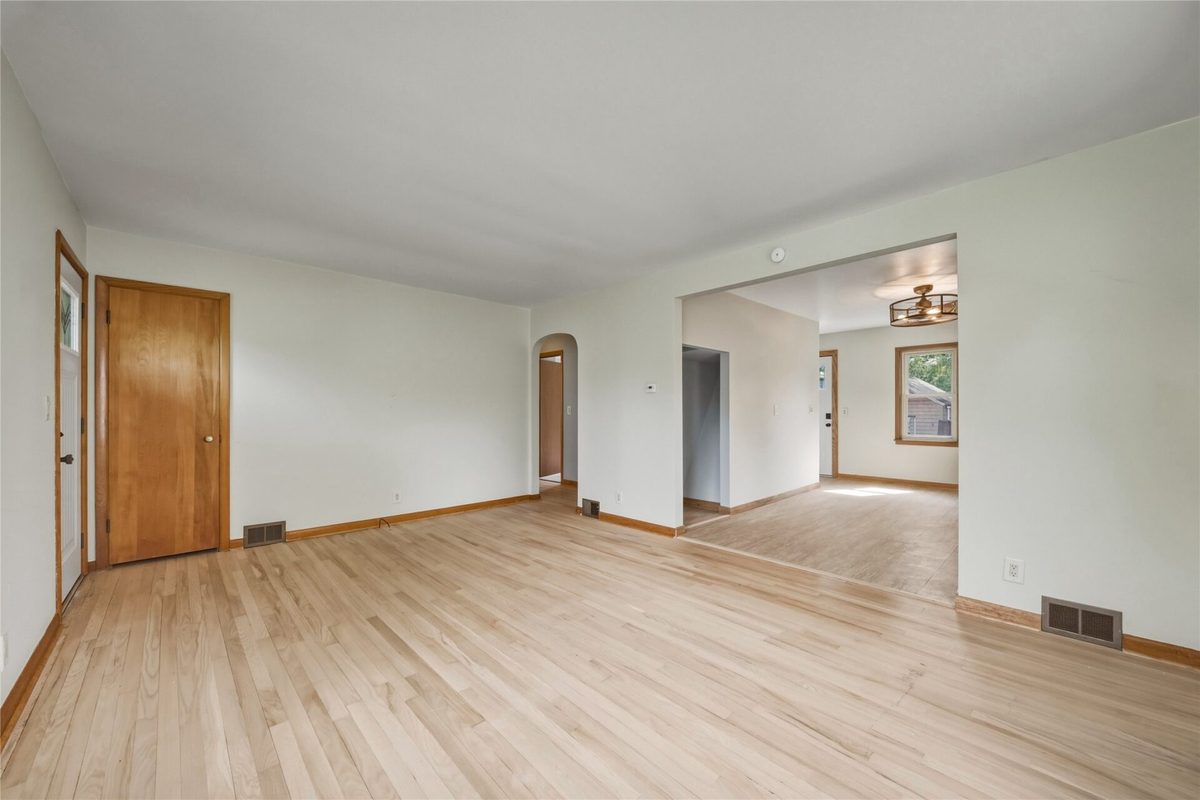 1021 Essex Street, Eau Claire WI 54703 - Residential house for sale - MLS #1601161 - image15
