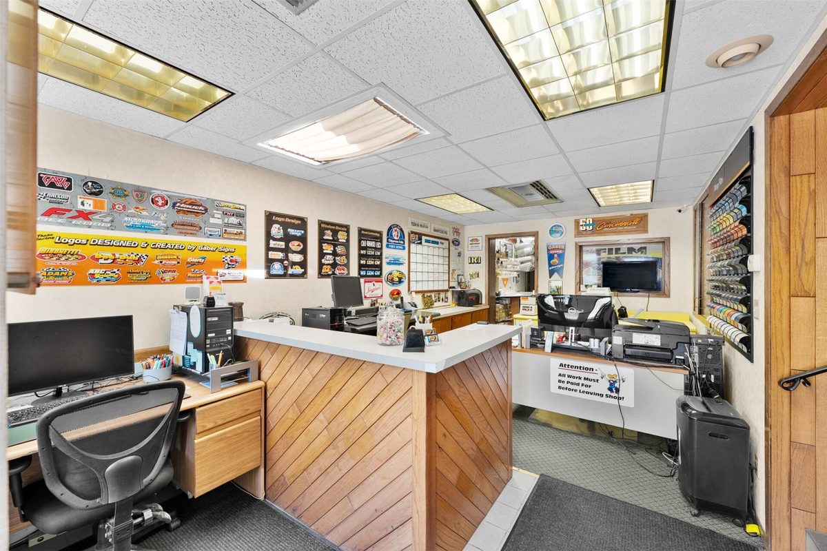 33 Willow Street, Chippewa Falls WI 54729 - CommercialSale house for sale - MLS #1601821 - image9