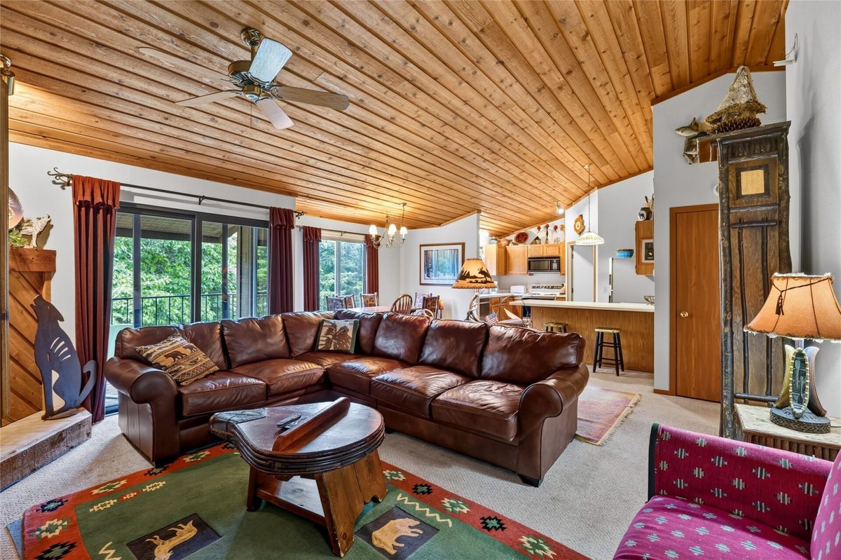 42910 Lakewoods Drive, Cable WI 54821 - Residential house for sale - MLS #1601003 - image2