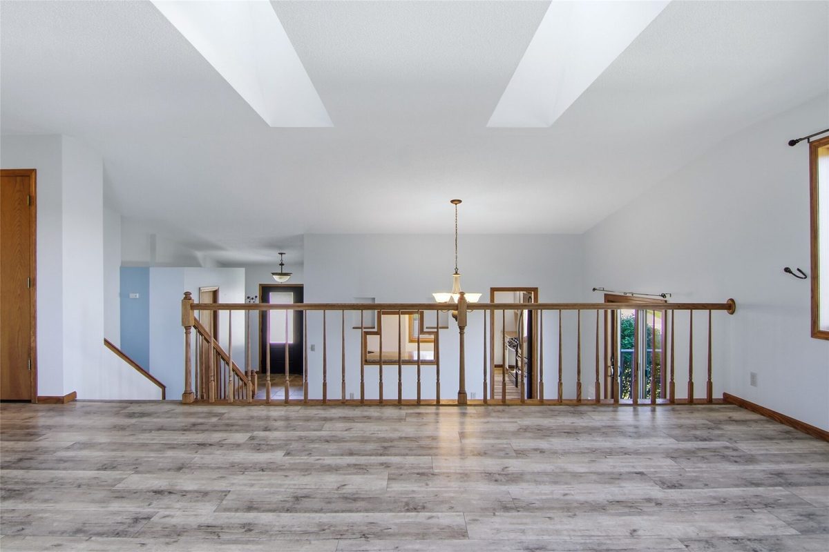 4002 Oak Knoll Drive, Eau Claire WI 54701 - Residential house for sale - MLS #1604569 - image13
