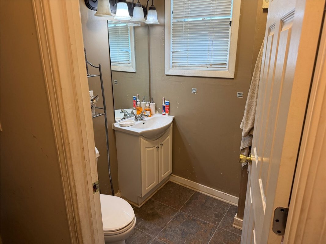 1202 Omaha Street, Eau Claire WI 54703 - ResidentialIncome house for sale - MLS #1602641 - image14