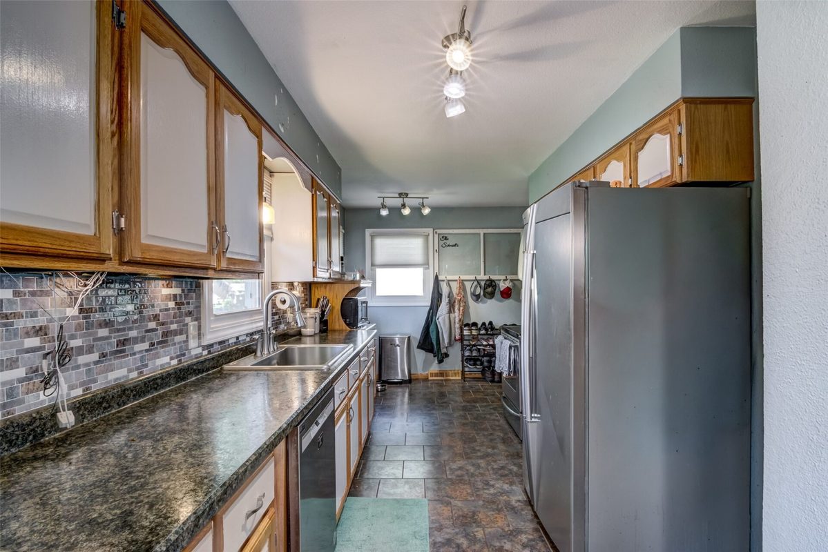 1216 Blueberry Drive, Eau Claire WI 54703 - Residential house for sale - MLS #1603489 - image4