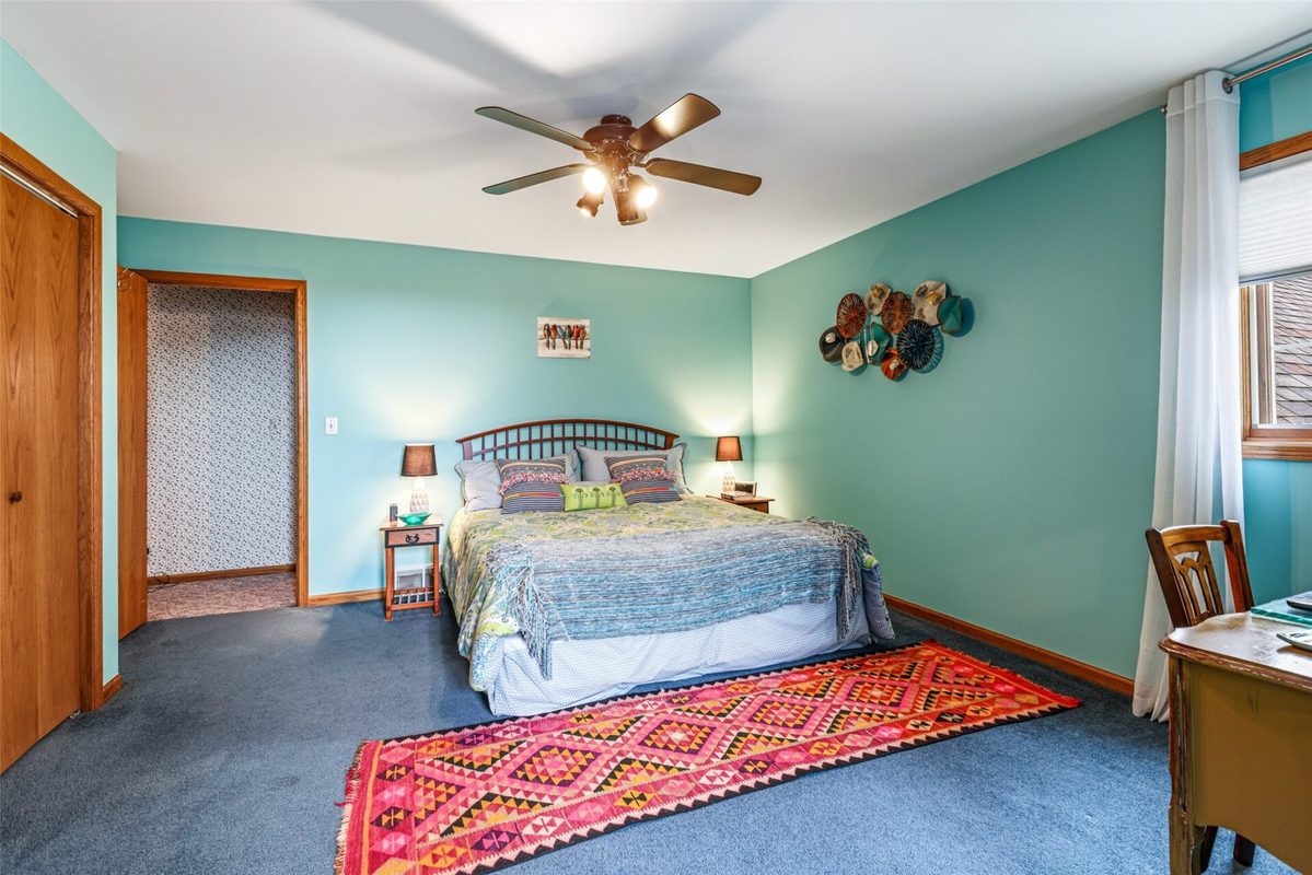 318 Paris Place  Eau Claire WI 54703 — photo 32