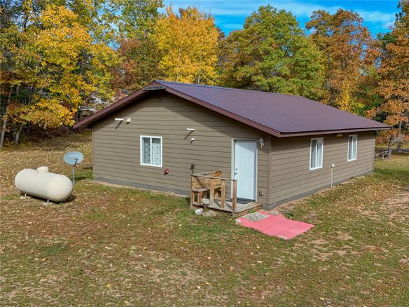 W 7000 Narrows Trail, Minong WI 54859 - Residential house for sale - MLS #1605838 - image1