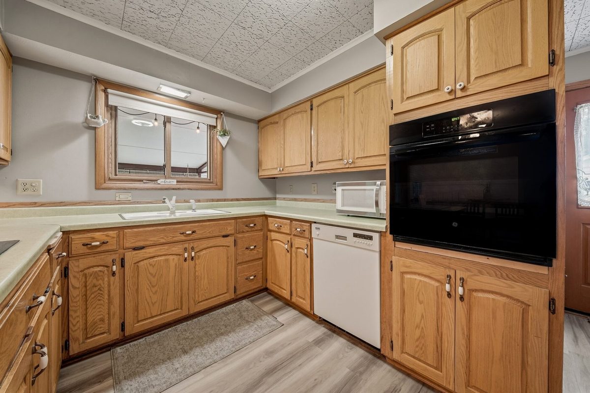 1602 Drury Court, Eau Claire WI 54703 - Residential house for sale - MLS #1602937 - image19