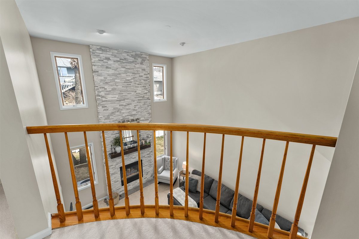 1011 Thompson Drive, Altoona, WI