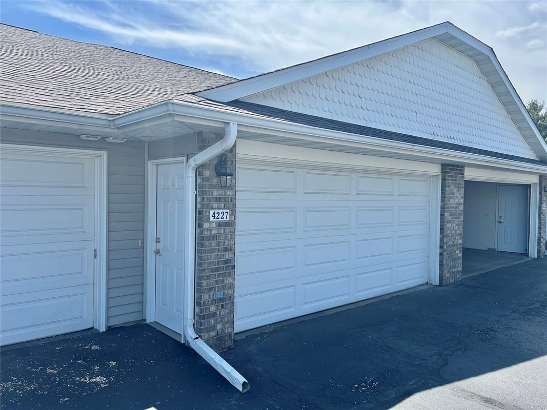 4227 Robin Meadows Lane, Eau Claire WI 54701 - Residential house for sale - MLS #1600916 - image2