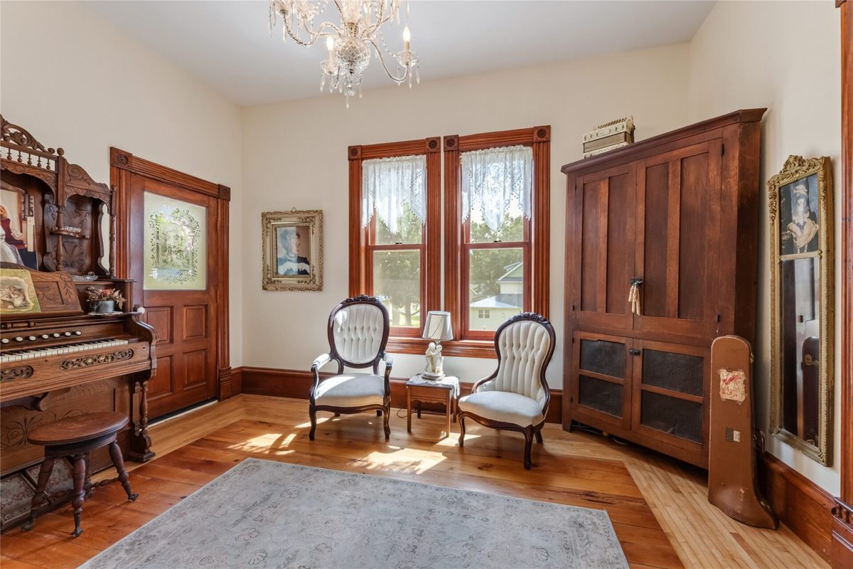 22961 Church Street, Ettrick, WI