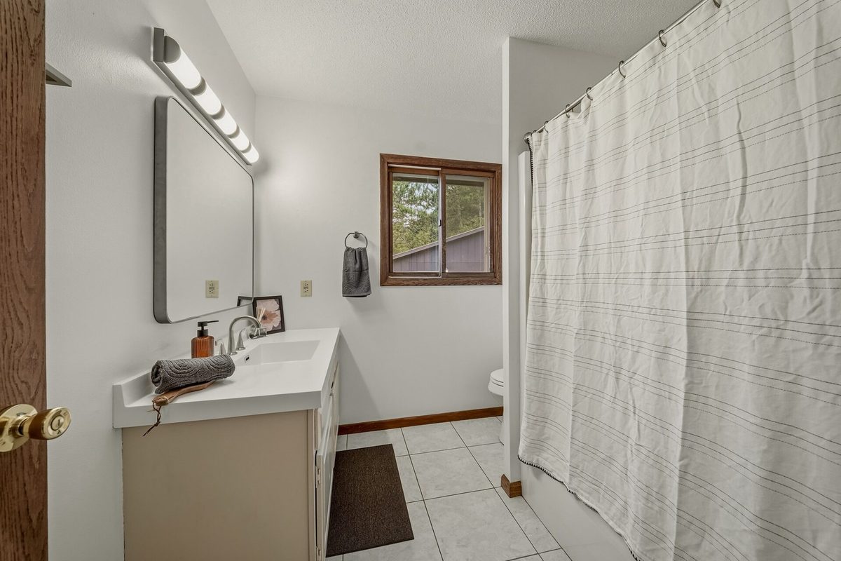 1120 Bauer Avenue, Eau Claire WI 54703 - Residential house for sale - MLS #1603240 - image26