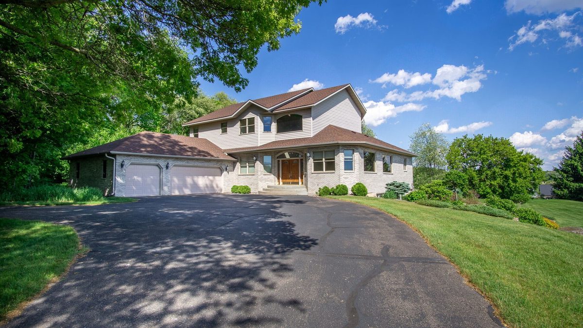 E5110 Interlachen Boulevard, Eleva WI 54738 - Residential house for sale - MLS #1599986 - image2