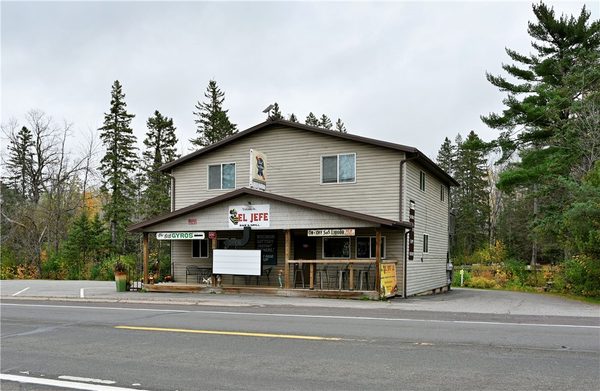 6098 S State Highway 35 Superior WI 54880 — MLS #1596715