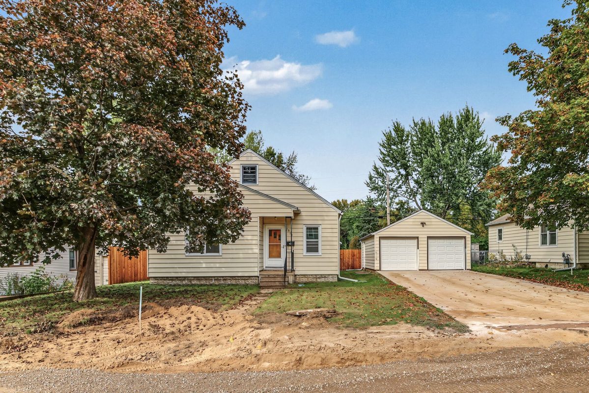 1510 Woodland Avenue, Eau Claire WI 54701 - Residential house for sale - MLS #1605193 - image2