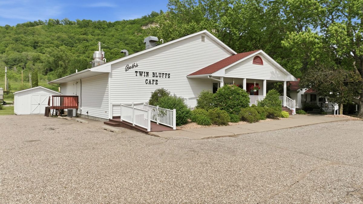, Nelson WI 54756 - CommercialSale house for sale - MLS #1601736 - image2