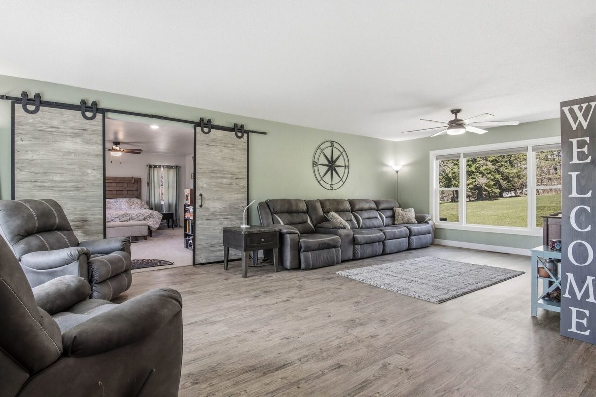 404 Drier Street Durand WI 54736 — photo 11